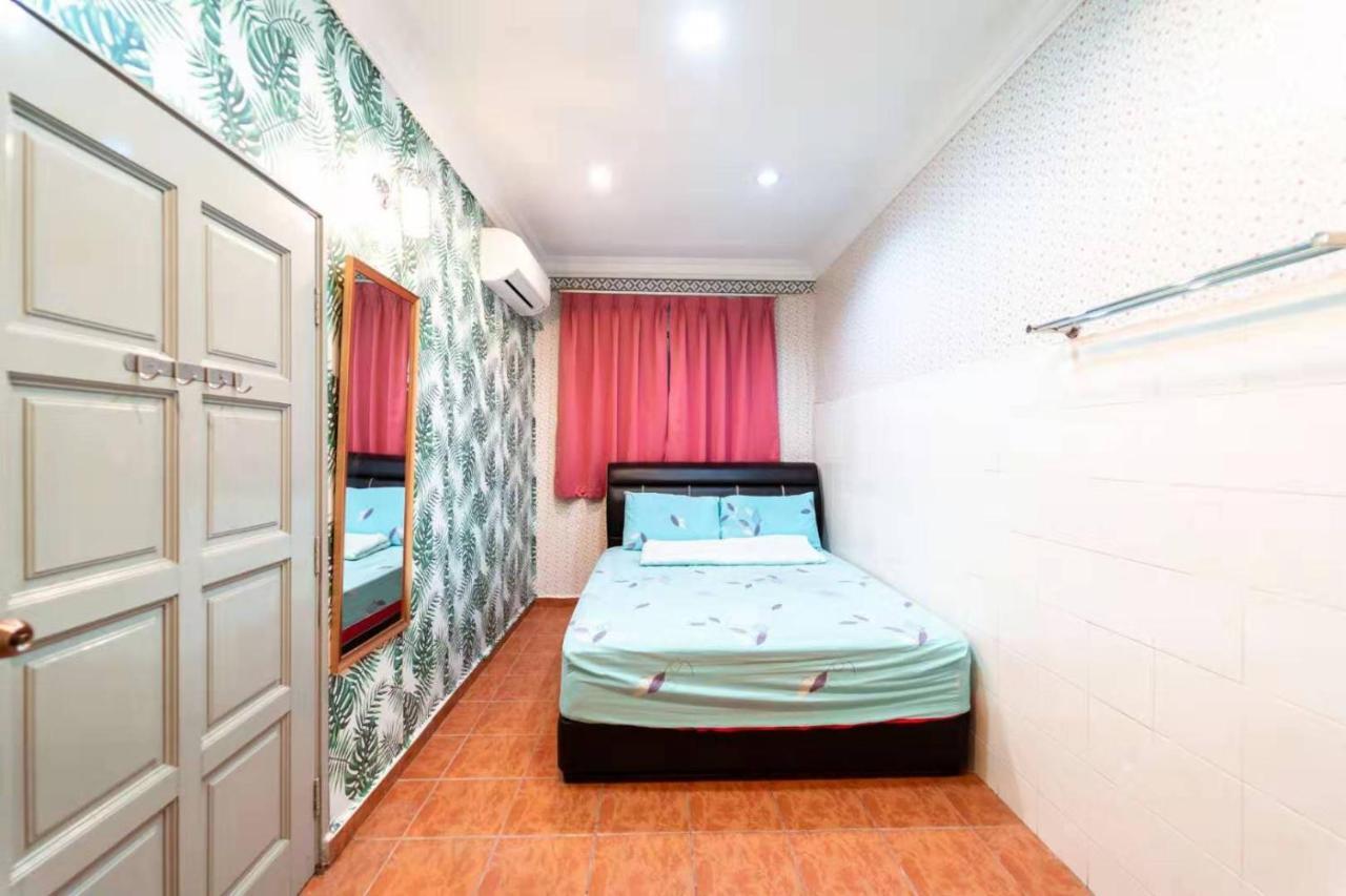 Star Light Homestay Sitiawan Εξωτερικό φωτογραφία