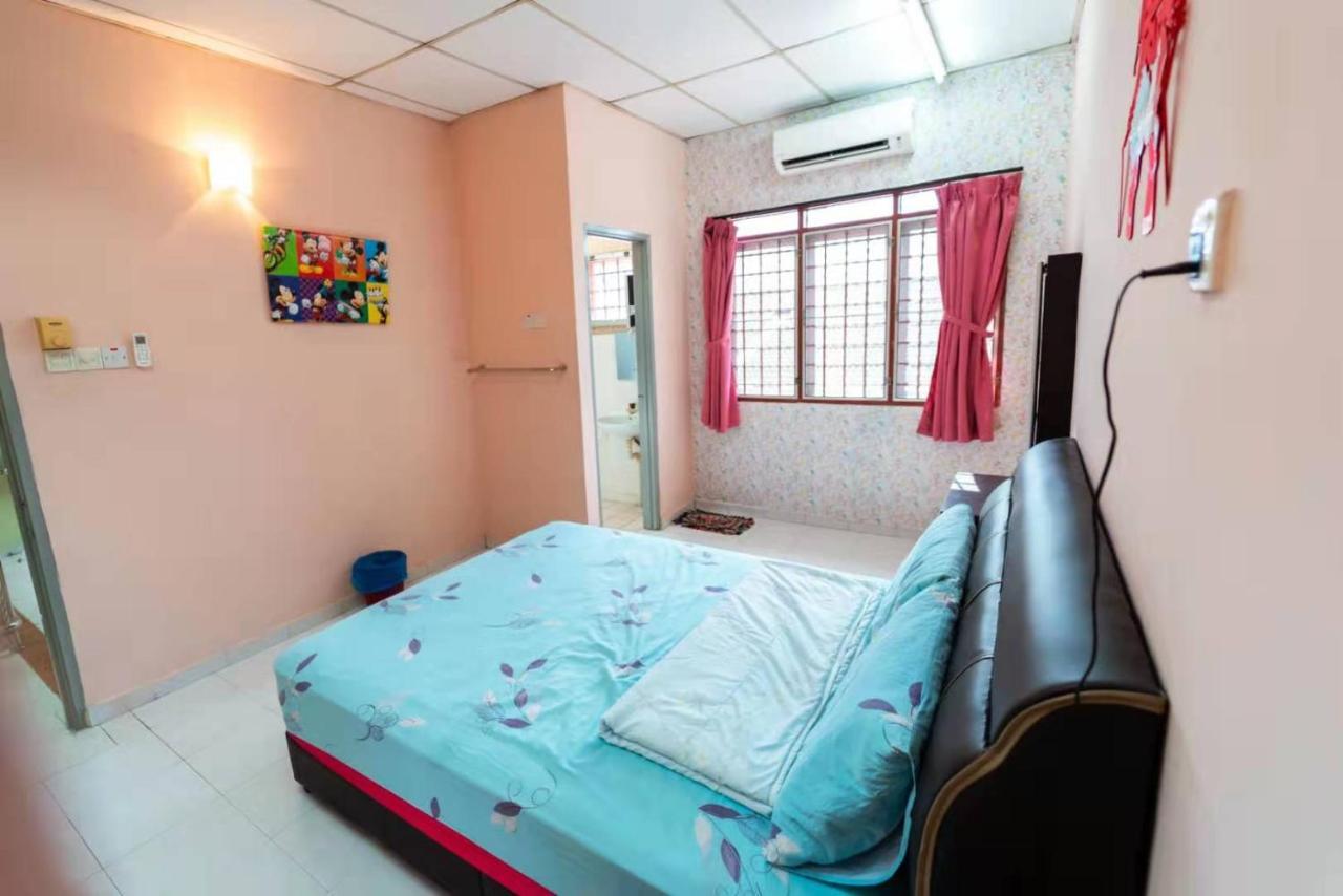 Star Light Homestay Sitiawan Εξωτερικό φωτογραφία