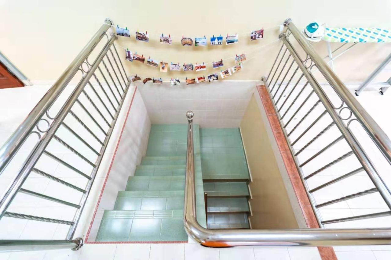 Star Light Homestay Sitiawan Εξωτερικό φωτογραφία
